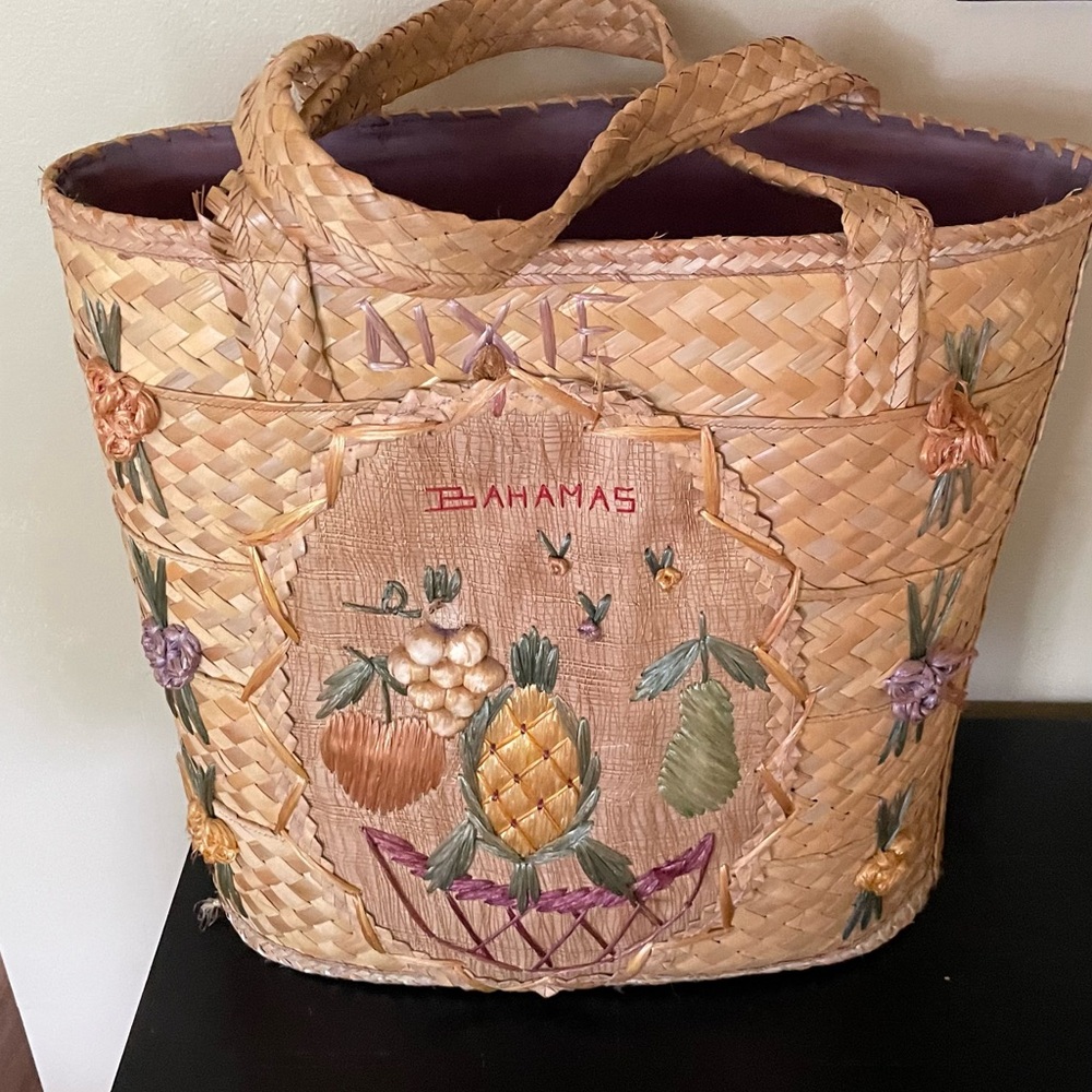Vintage Handwoven Straw Tote – Bahamas Souvenir Bag – Embroidered Fruit Design - Picture 3 of 7